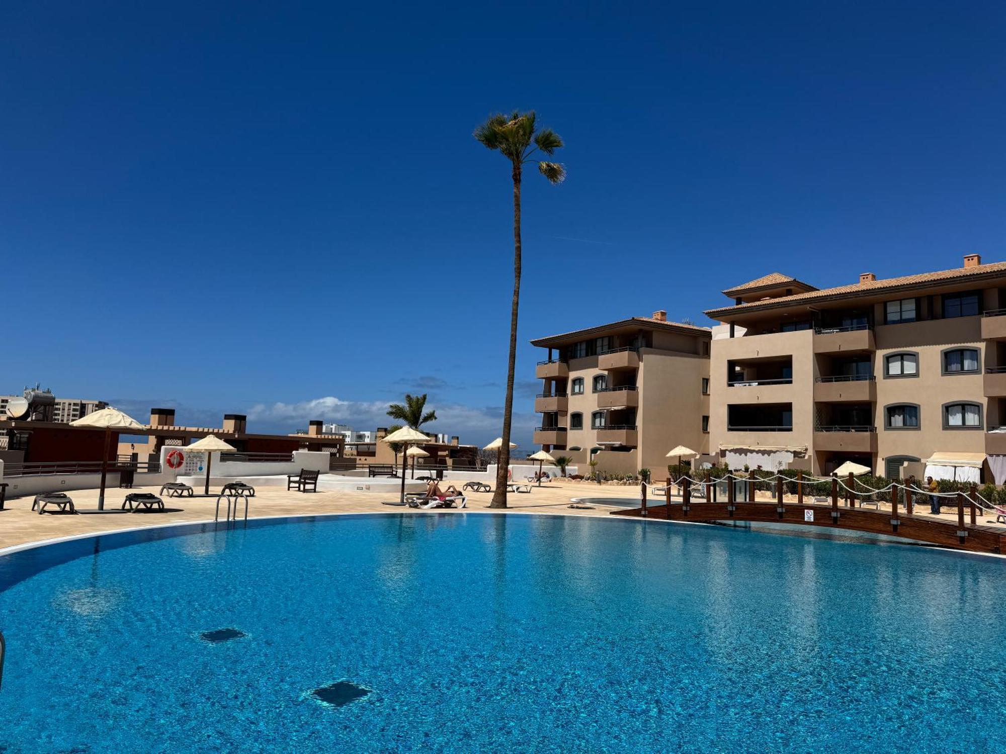 Family-friendly Oasis In With Panoramic Terrace & Private Parking In Tenerife Apartment